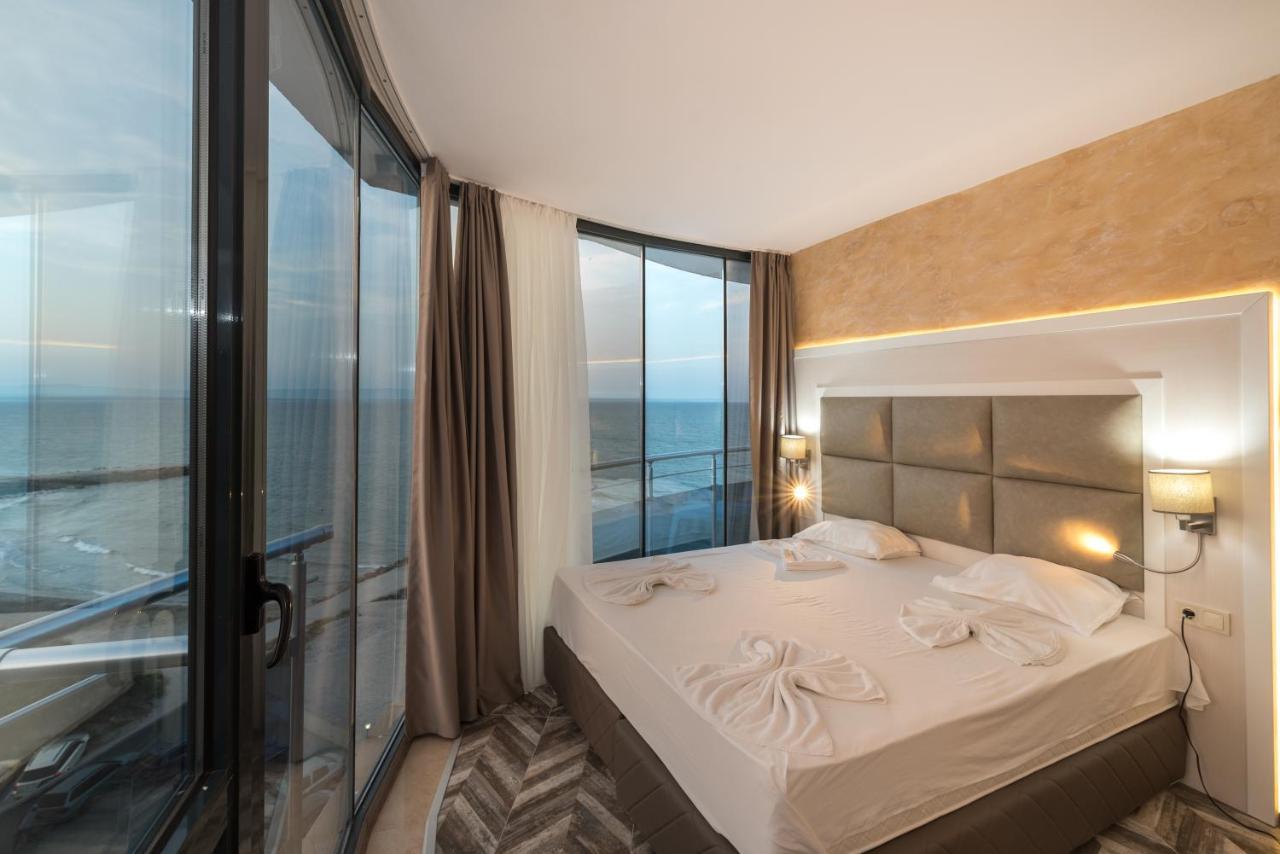 Sea View Triple S B Apartman Pomorie Kültér fotó
