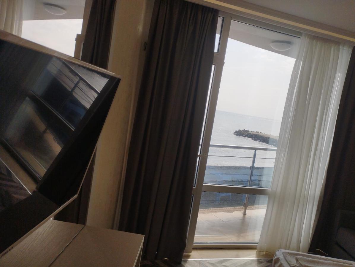 Sea View Triple S B Apartman Pomorie Kültér fotó