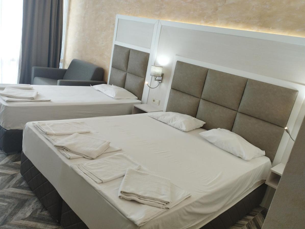 Sea View Triple S B Apartman Pomorie Kültér fotó
