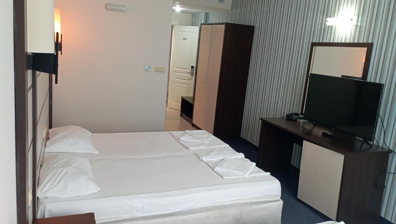 Sea View Triple S B Apartman Pomorie Kültér fotó